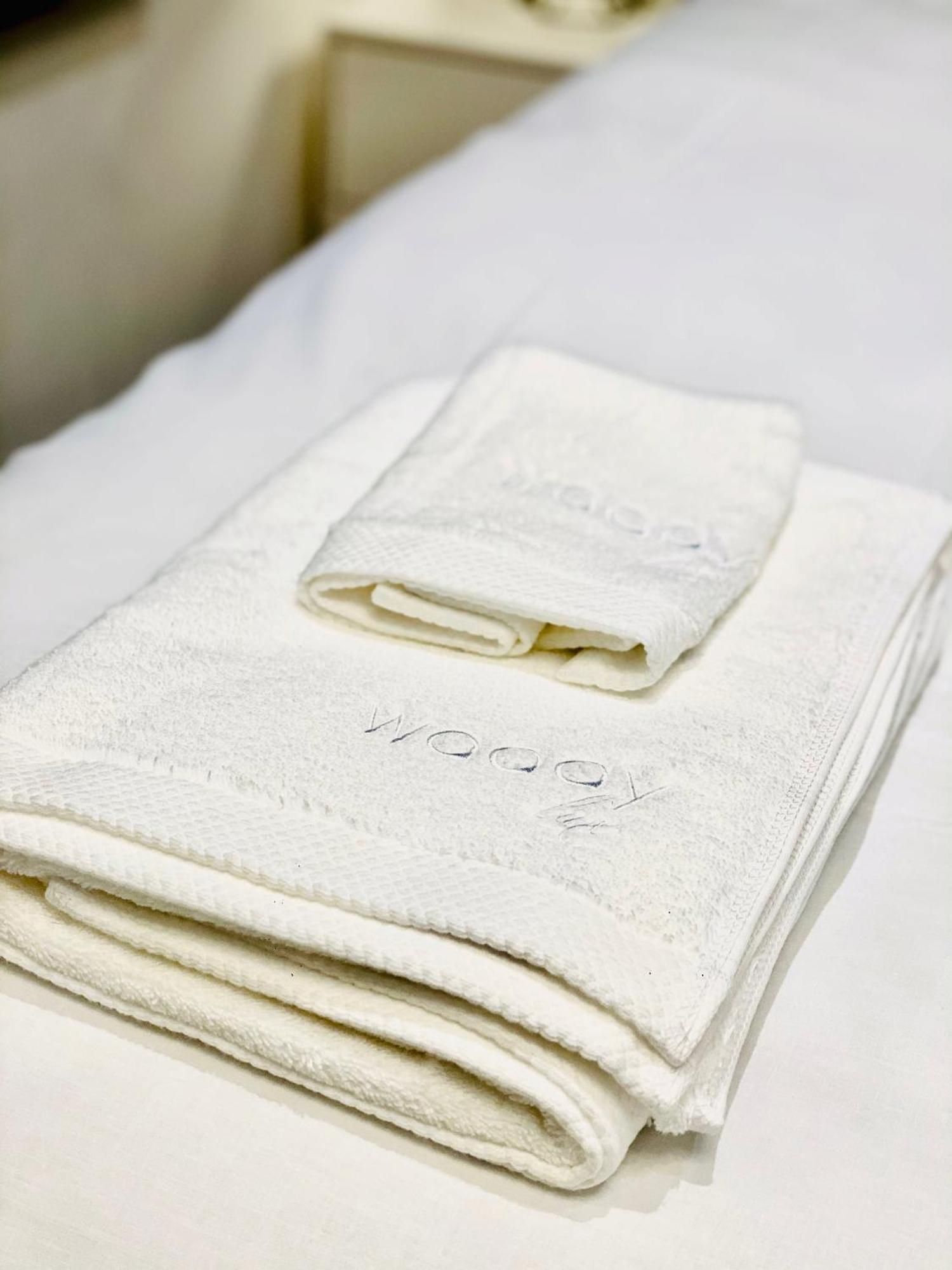 Duke And Duchess Apartments And Rooms - Private In Room Hot Tub Suites London Ngoại thất bức ảnh
